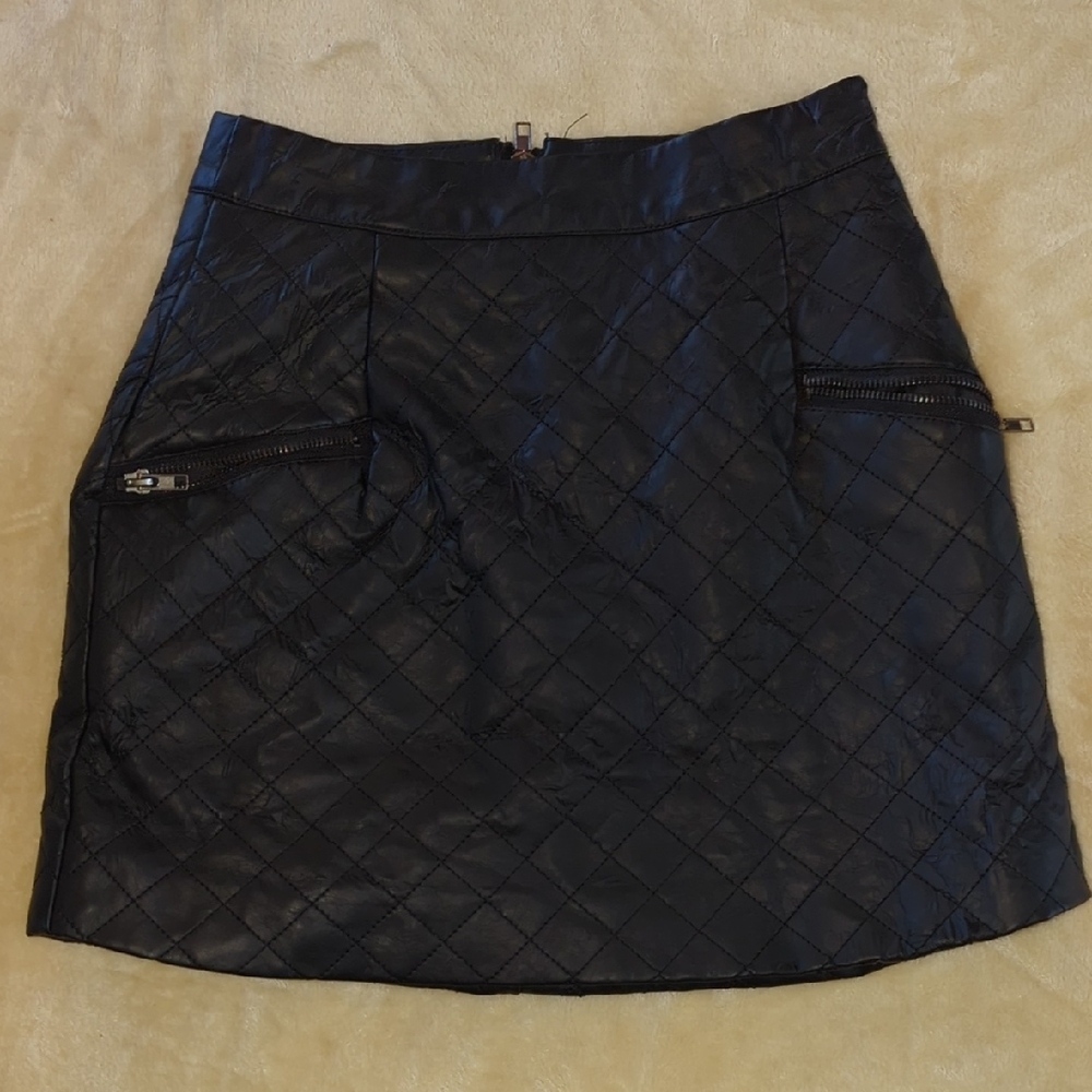 Black Mini Pencil Skirt for Casual Wear
